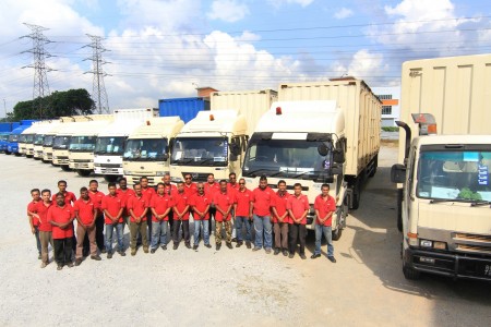 TRUCKS & DRIVERS_2rm